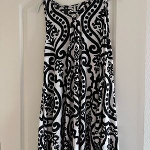 Cute shirt, super soft material. Barely warn!